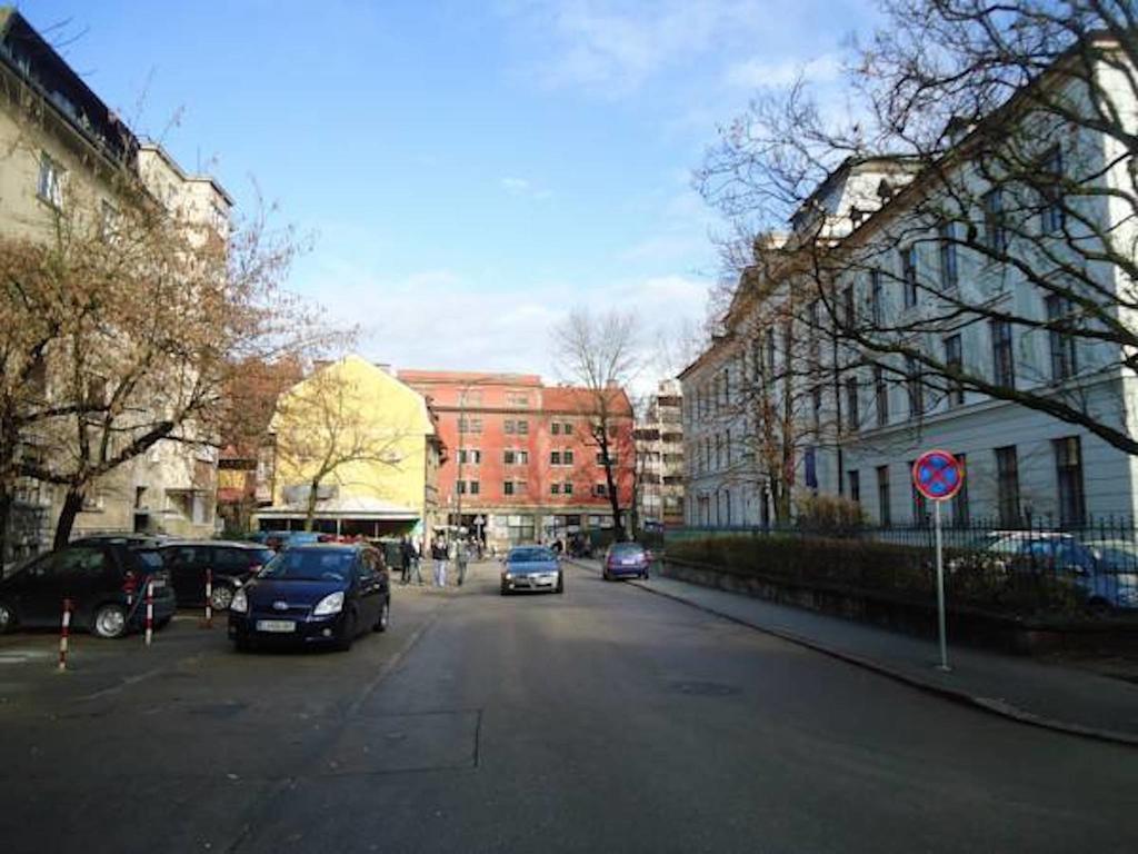 Bright Apartment Ljubljana Eksteriør billede